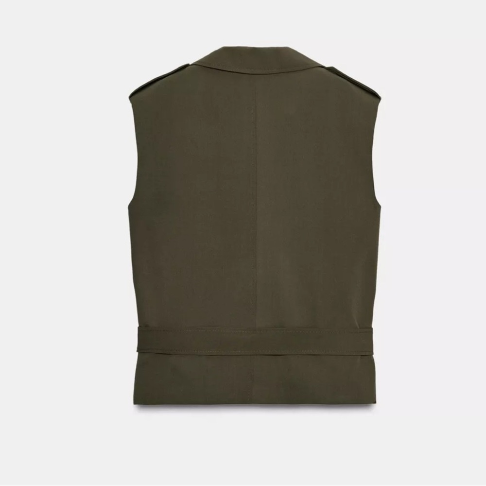 NEW FALL 🍁 ZARA SHOULDER PAD BELTED VEST XS -S
🚨FINAL PRICE NO DISCOUNT - Picture 10 of 10